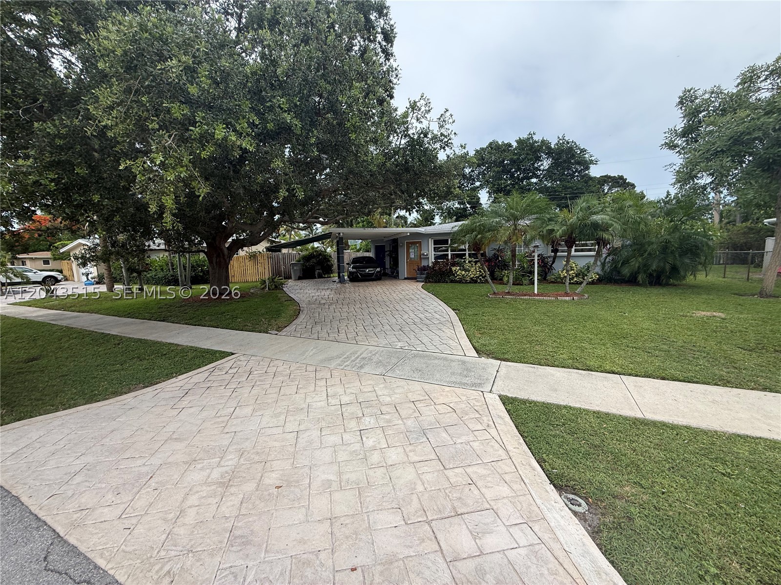 1232 SW 1st Ave — photo