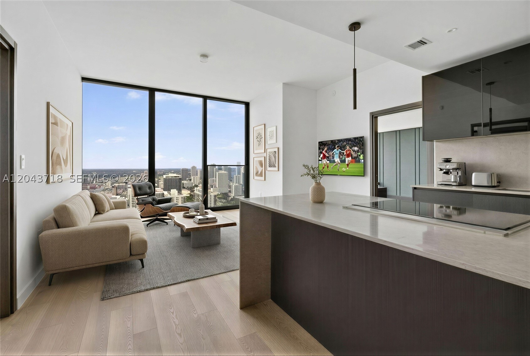 20 NE 11th 4701 — photo
