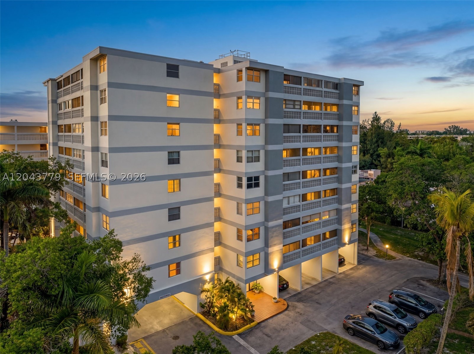 3301 Spanish Moss Ter 405 — photo