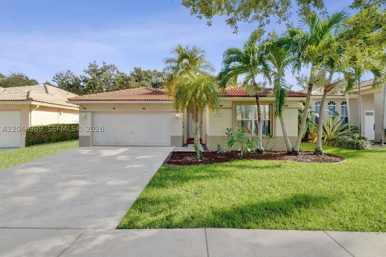 14003 N Cypress Cove Cir — photo