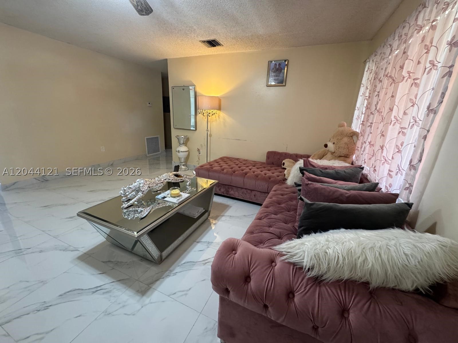 5923 Fillmore St — photo