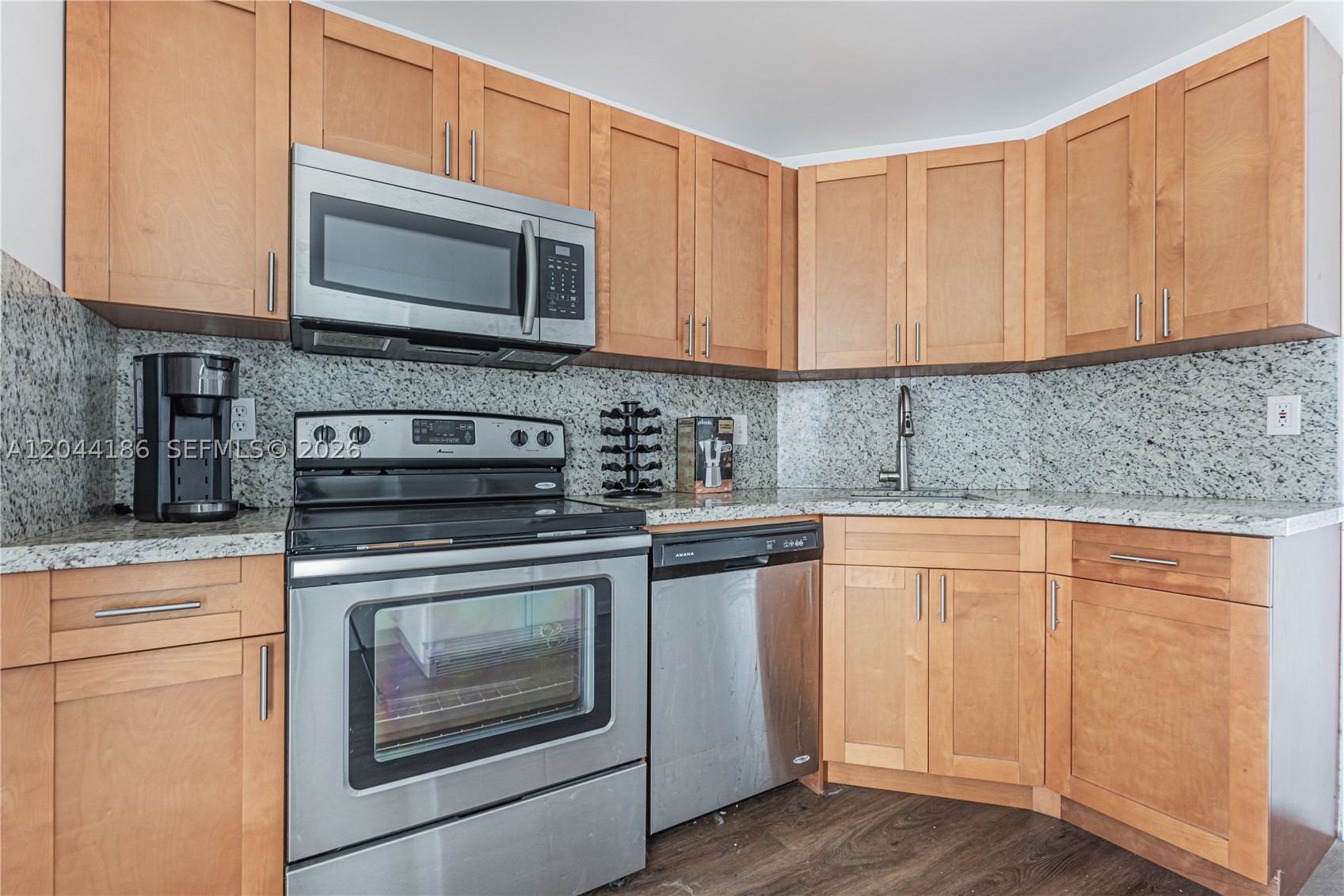 3301 Spanish Moss Ter 406 — photo