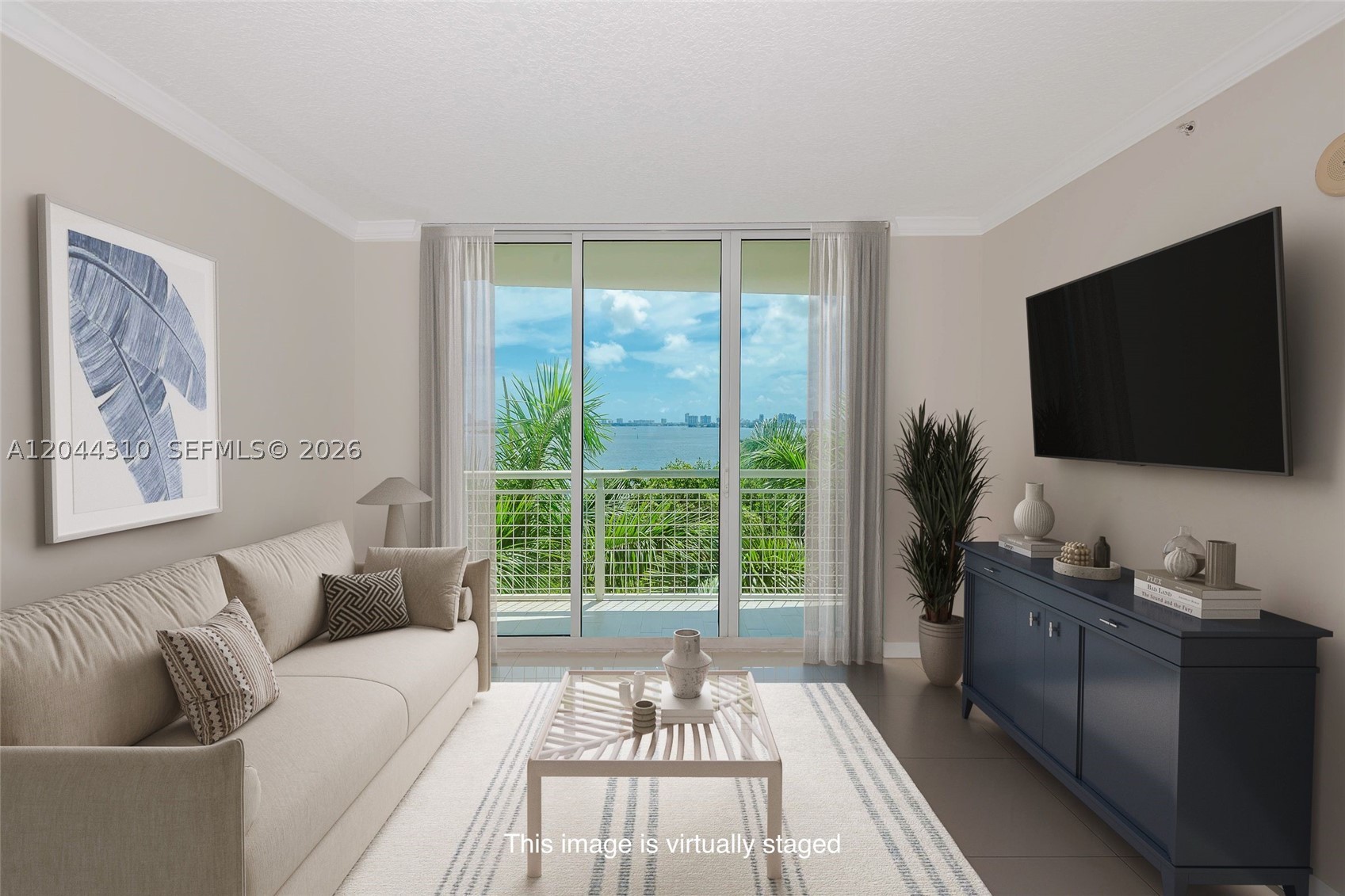 2000 N Bayshore Dr 516 — photo