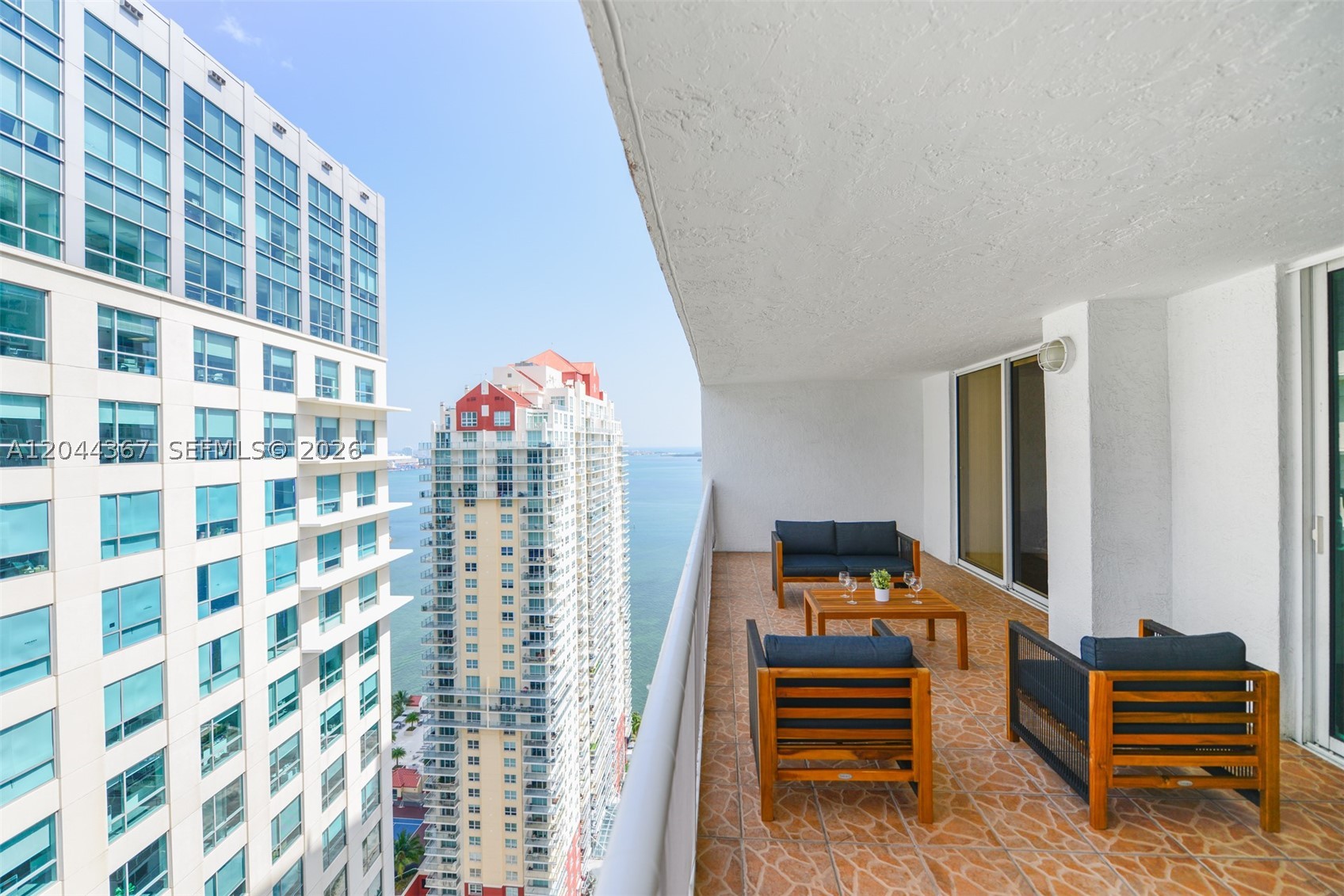 1200 Brickell Bay Dr 3614 — photo