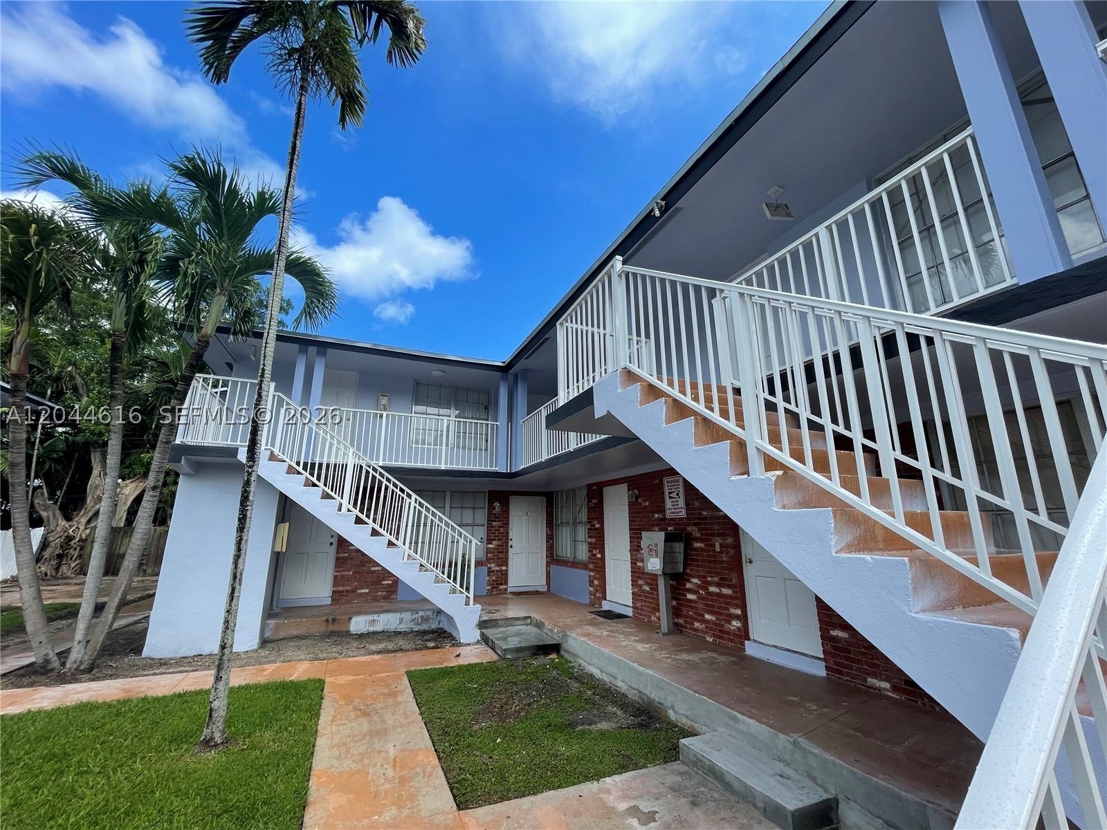 7841 Dunham Blvd 6 — photo
