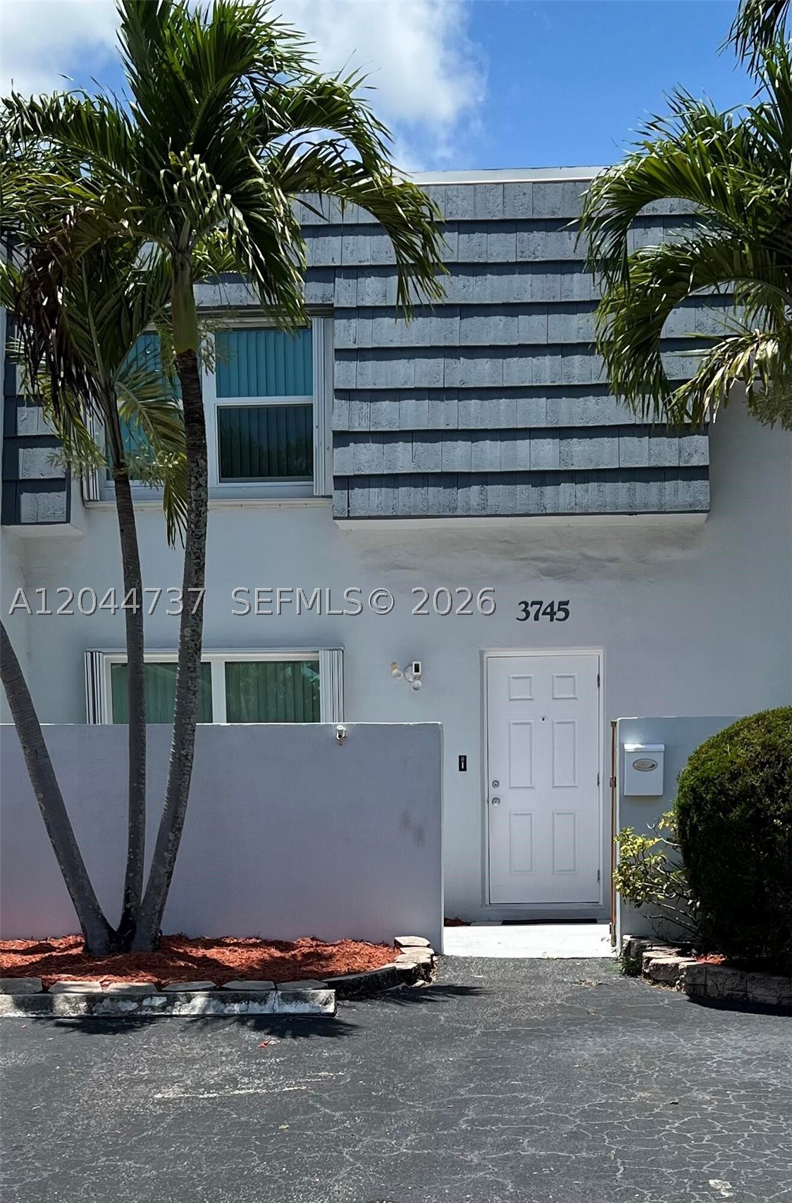 3745 SW 59th Ave 124 — photo