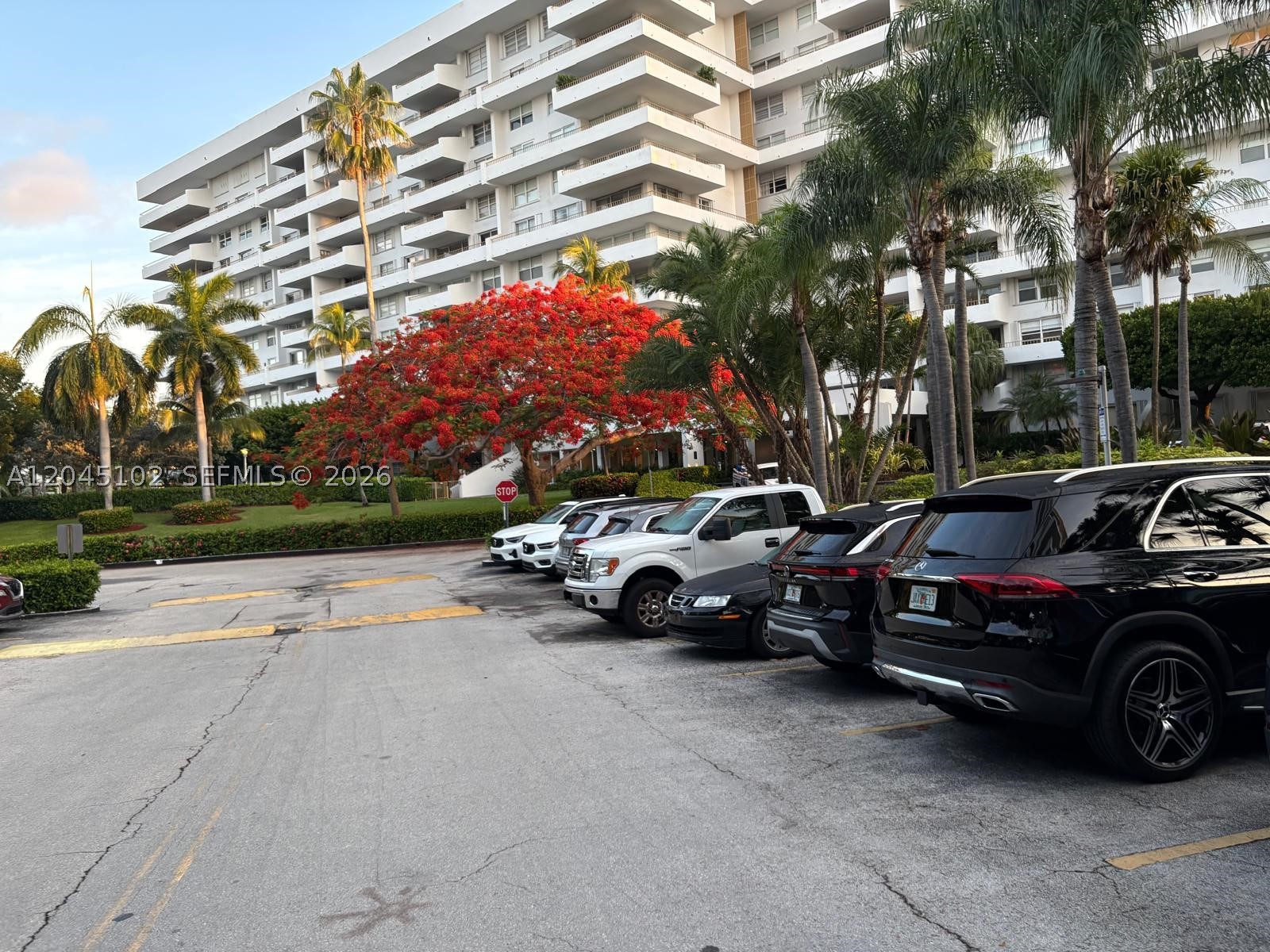 199 Ocean Lane Dr 113 — photo