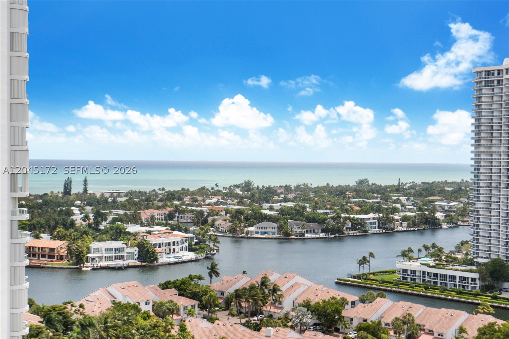 21055 Yacht Club Dr 2005 — photo