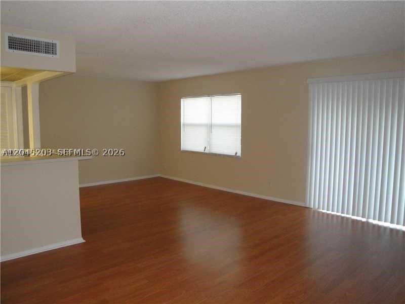 18111 NW 68th Ave I208 — photo