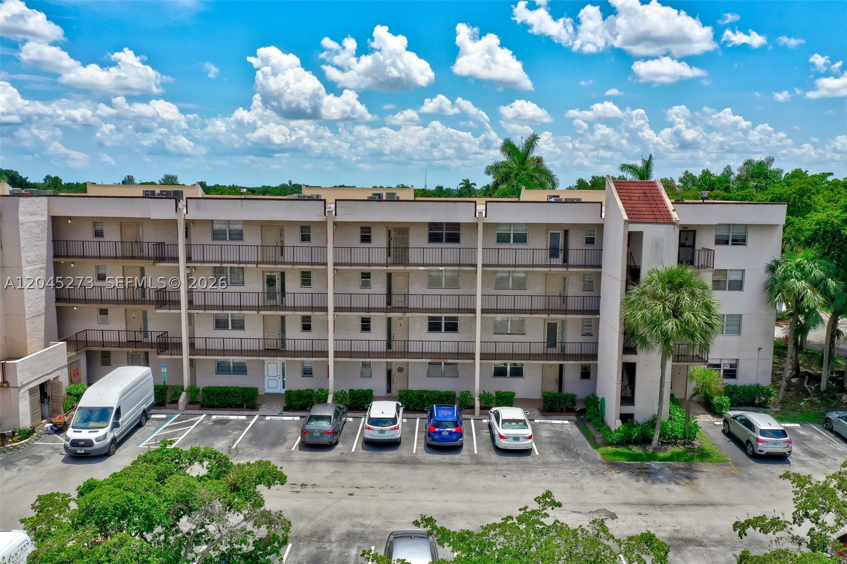 2571 Aragon Blvd 220 — photo