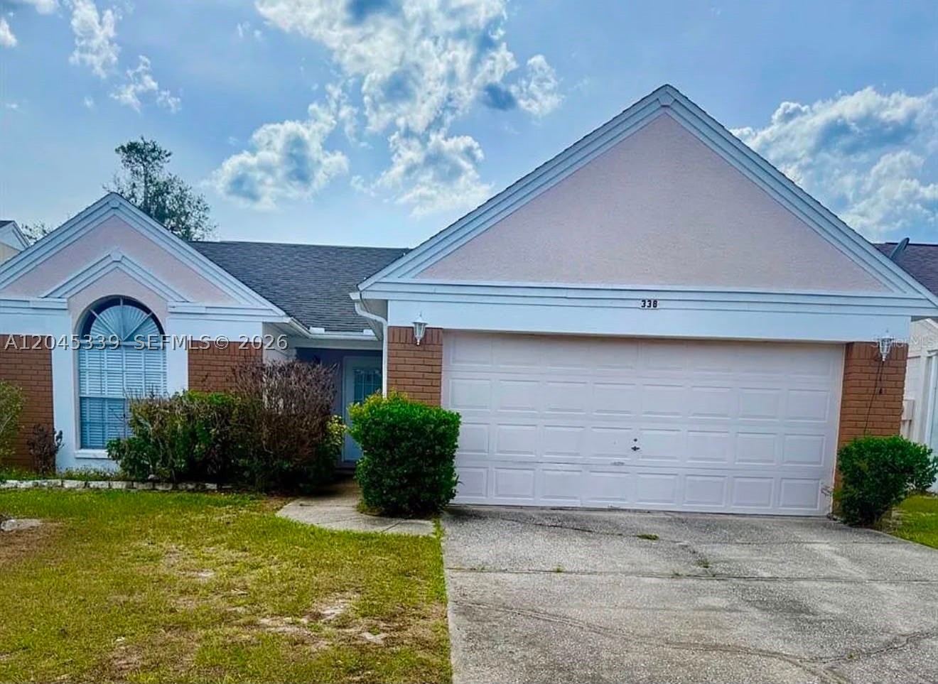 338 Mantis Loop — photo