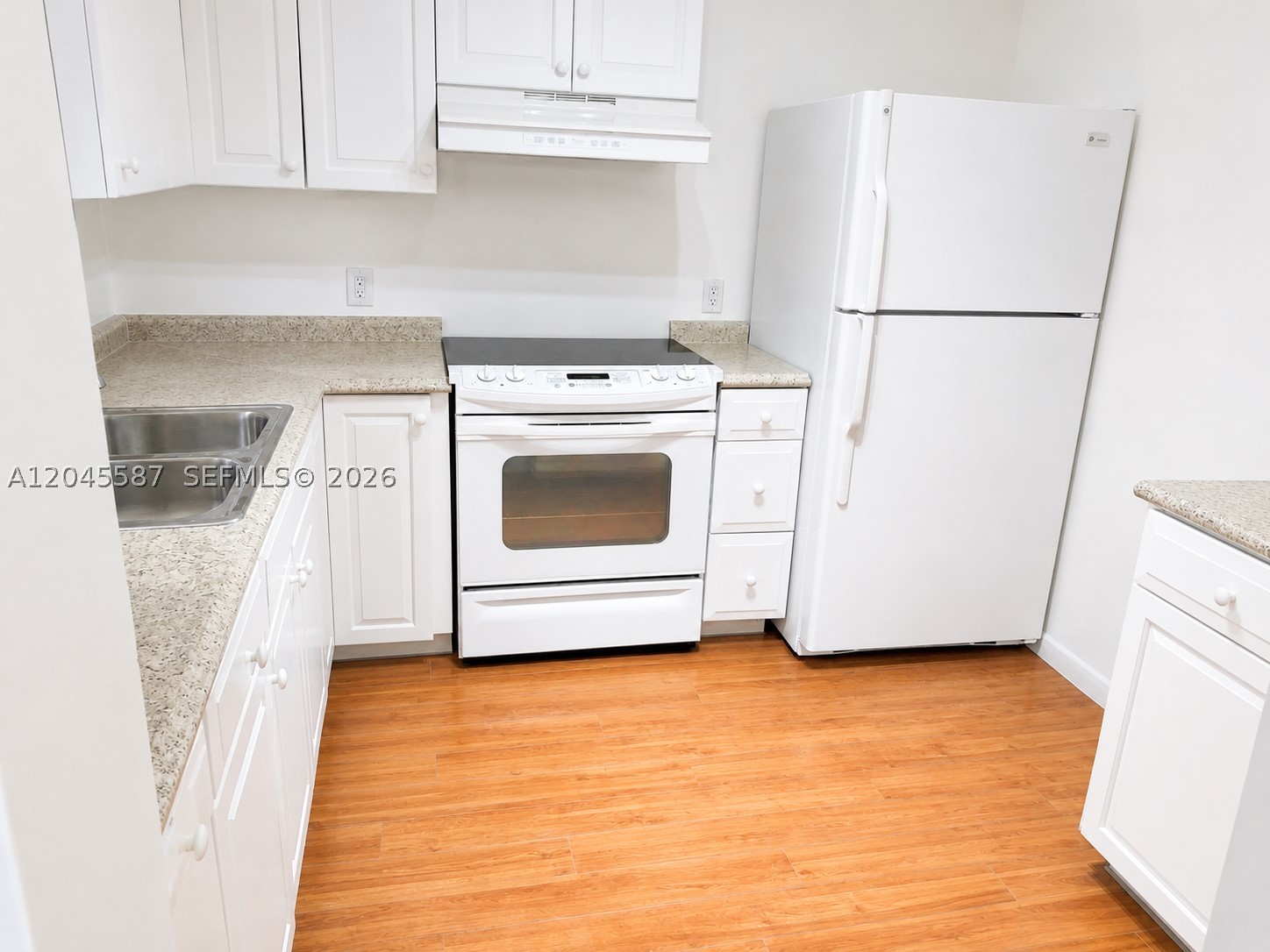 11925 NE 2nd Ave B315 — photo