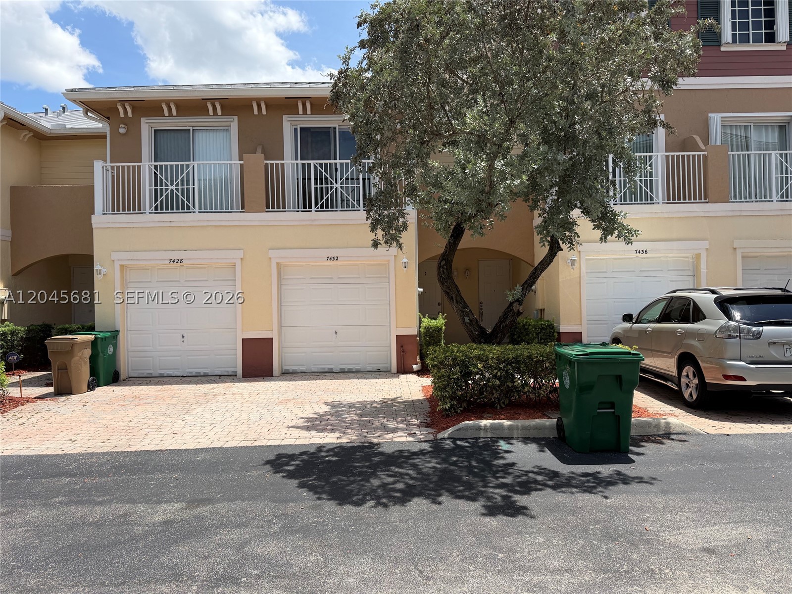 7432 Willow Grove Pl — photo