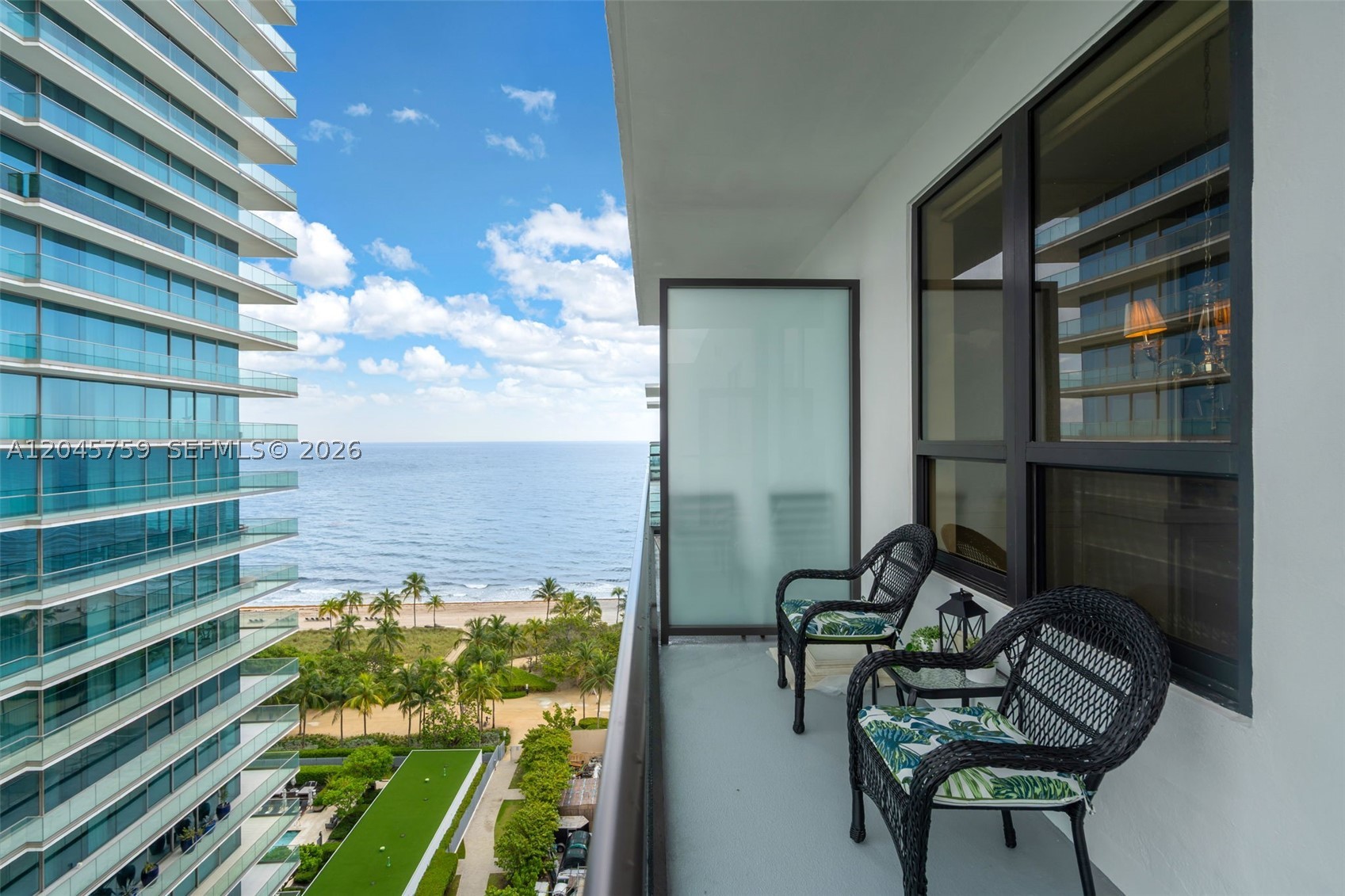 10185 Collins Ave Ph23 — photo