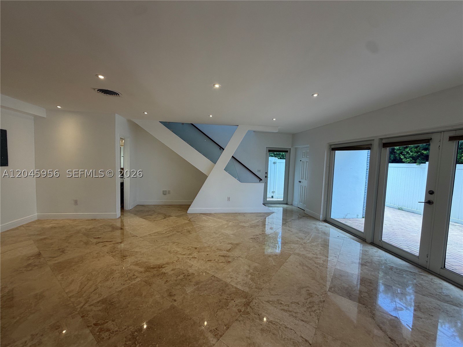 7312 Gary Ave — photo