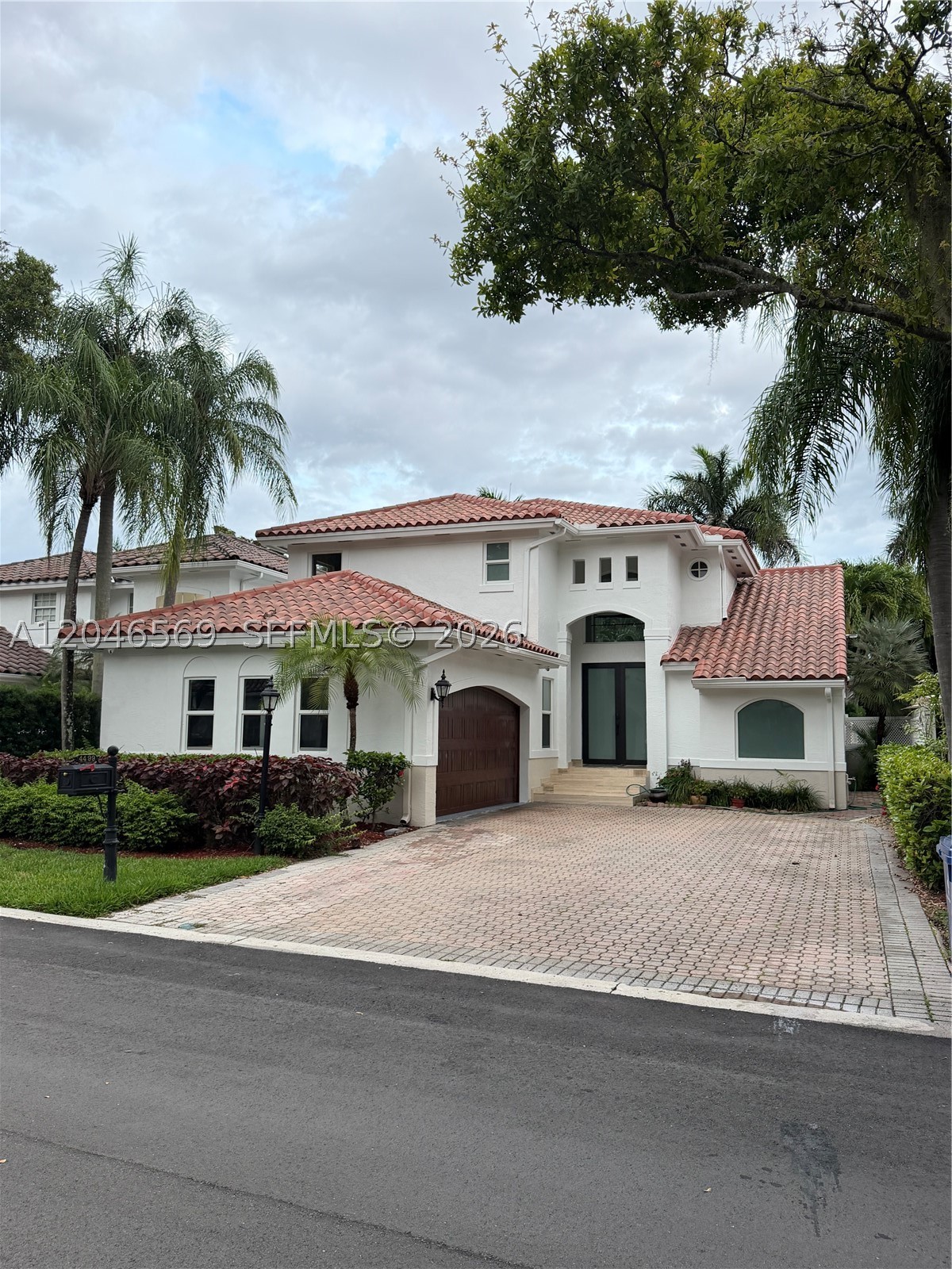 4499 NW 93rd Doral Ct — photo