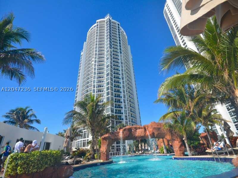 18001 Collins Ave 708 — photo