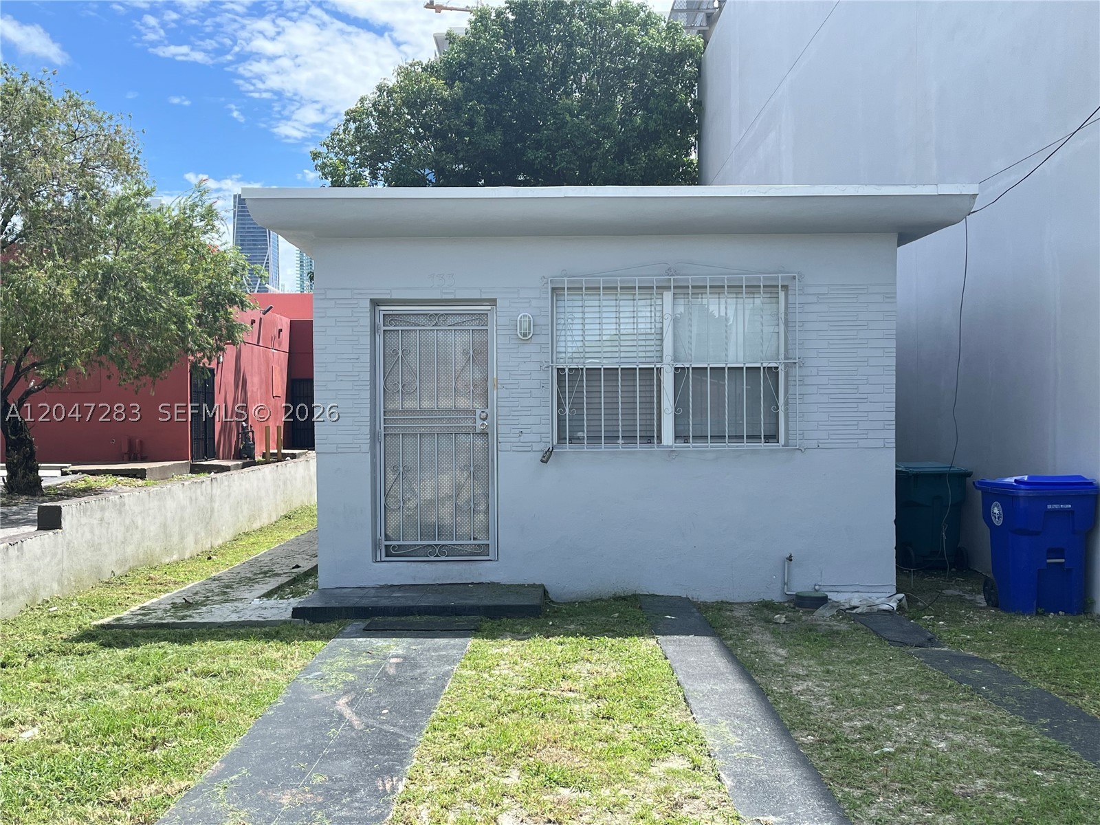 733 NW 4th Ave — photo