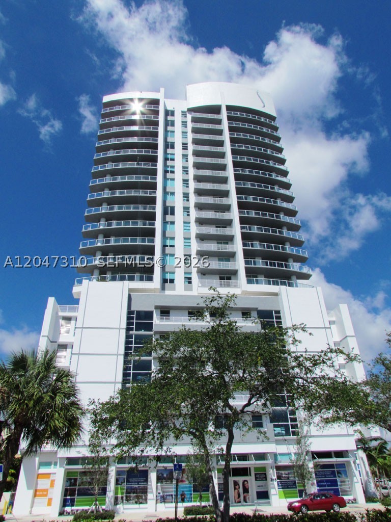315 NE 3rd Ave 2103 — photo