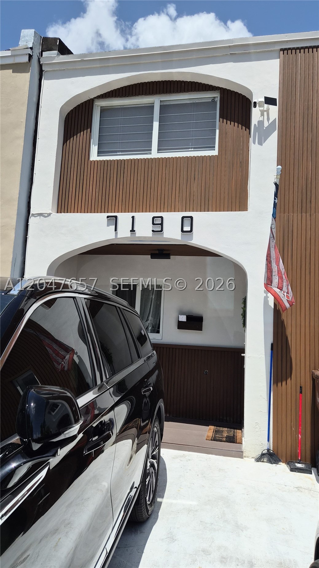 7190 W 17th Ct — photo