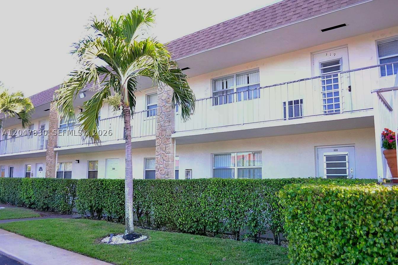 9855 Sandalfoot Blvd 308 — photo