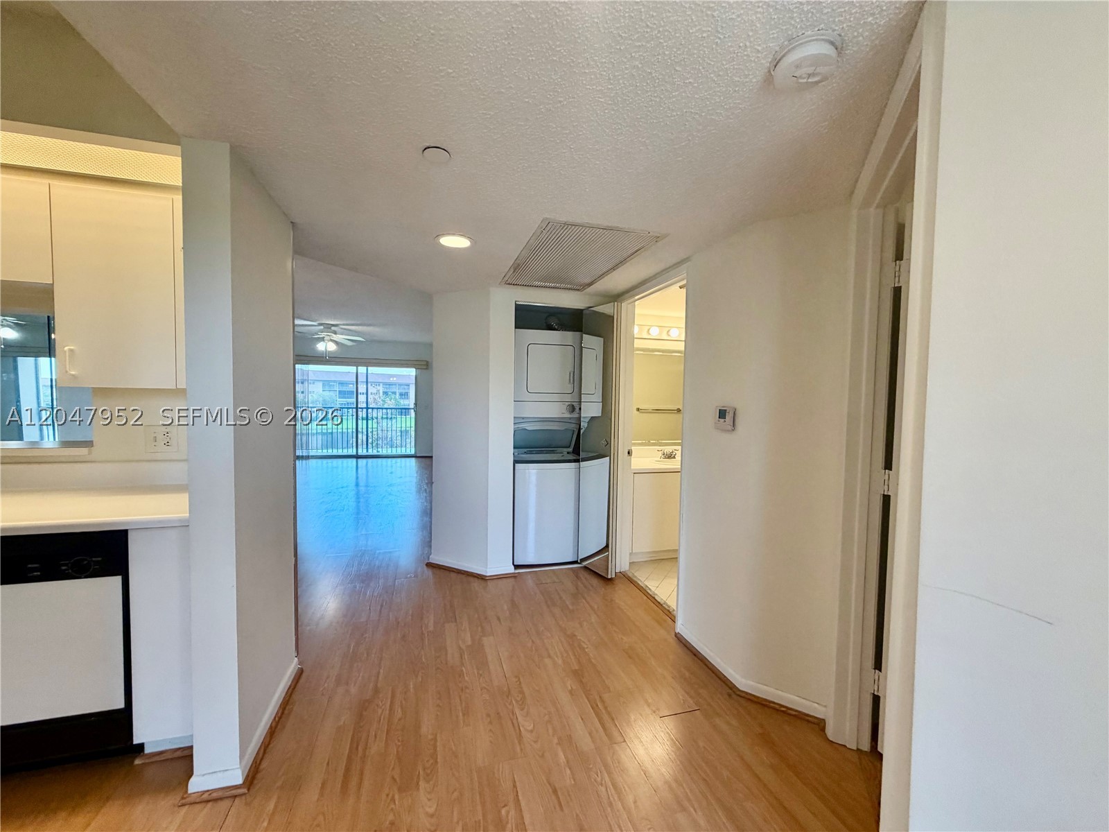1351 SW 141st Ave 308G — photo