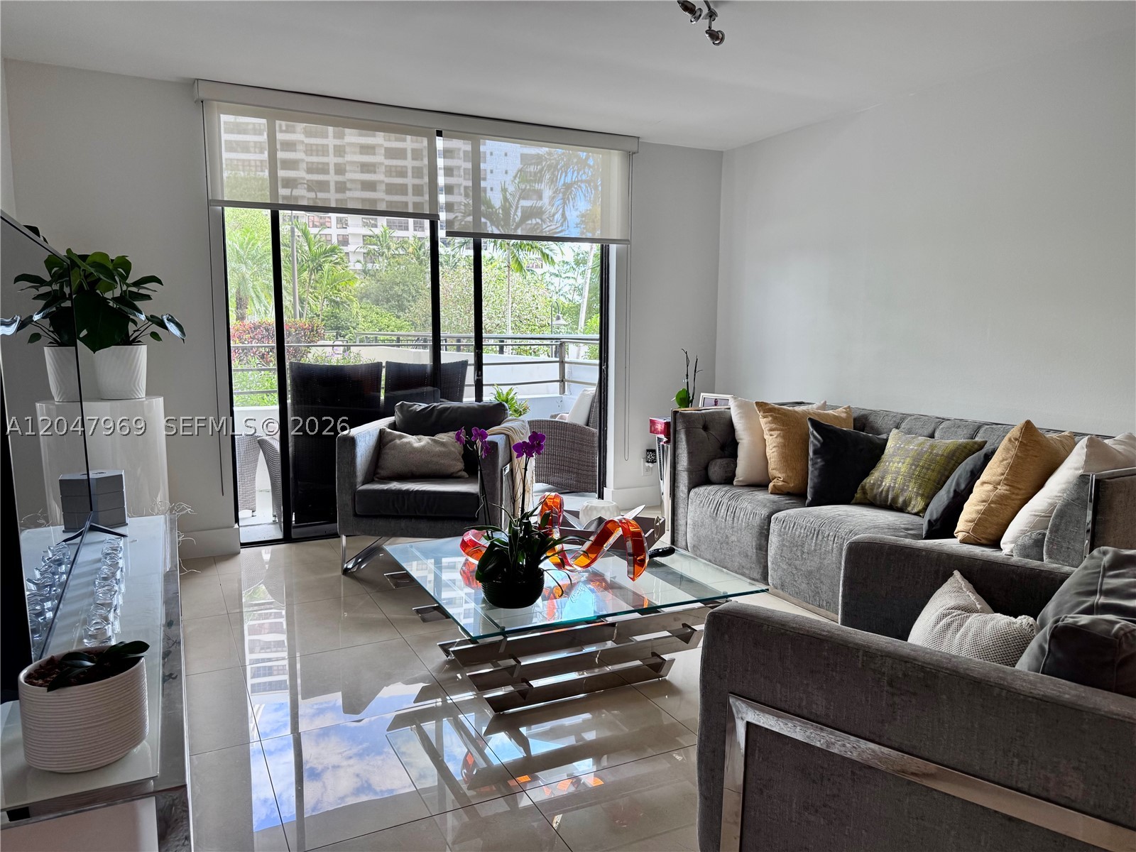 600 Three Islands Blvd 115 — photo