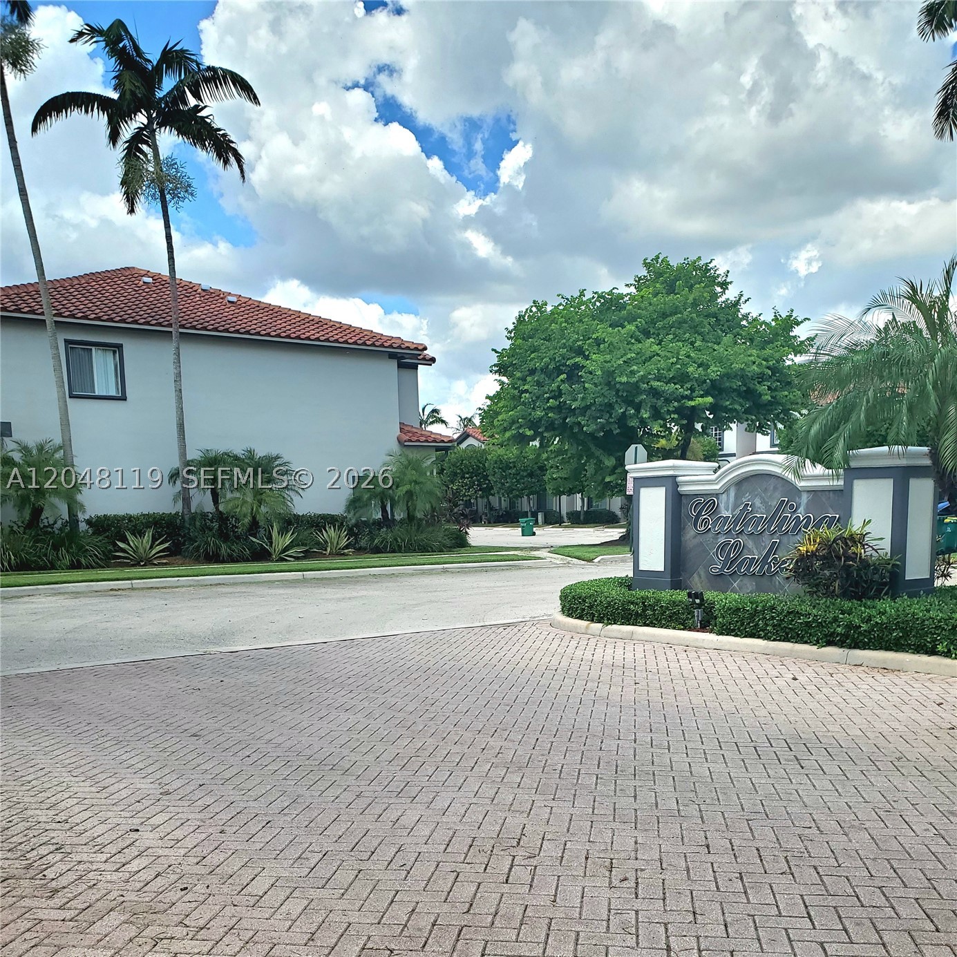 7834 Catalina Cir 7834 — photo
