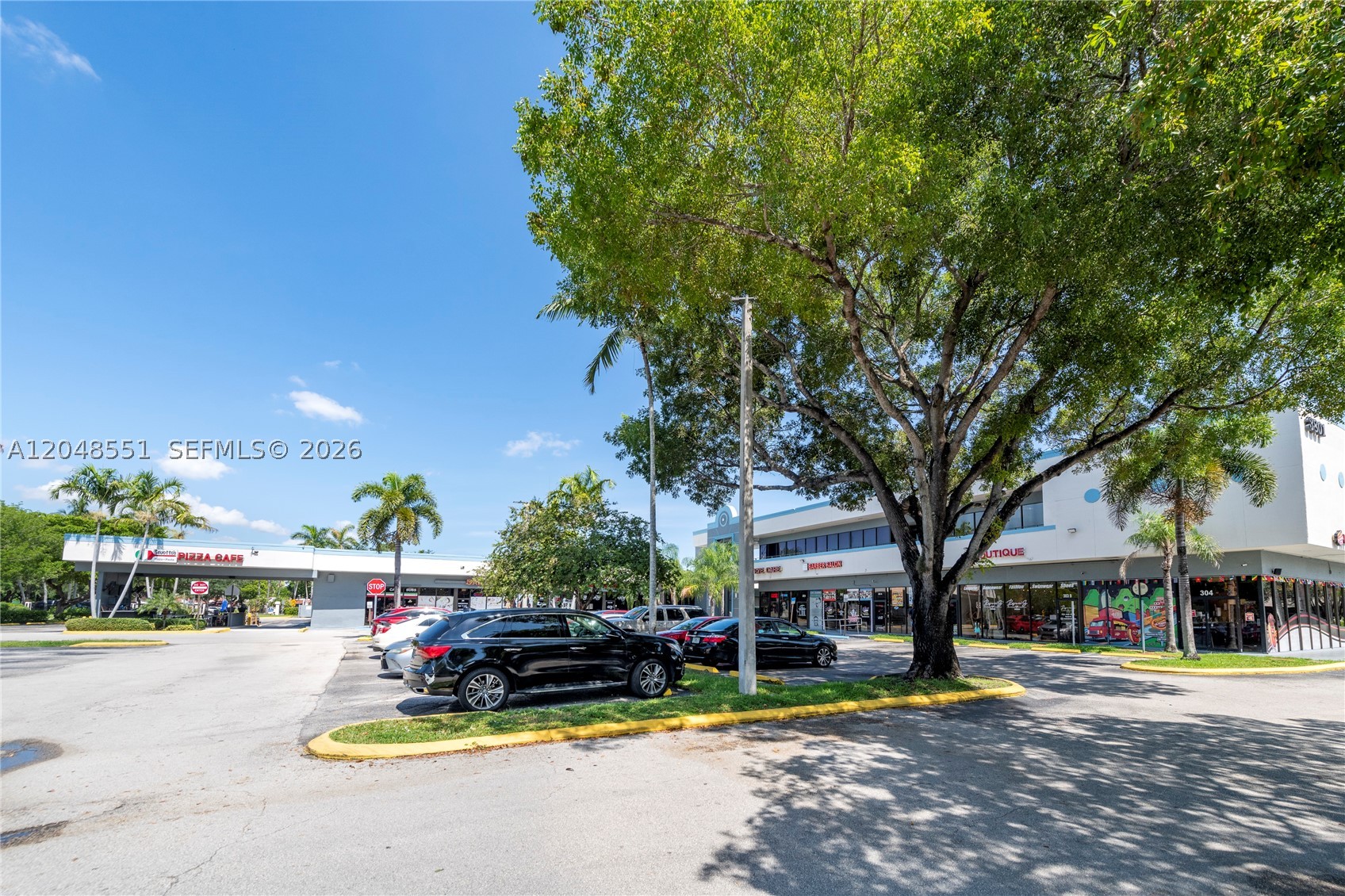 3801 N University Dr 502 — photo