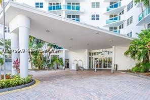 3001 S Ocean Dr 721 — photo