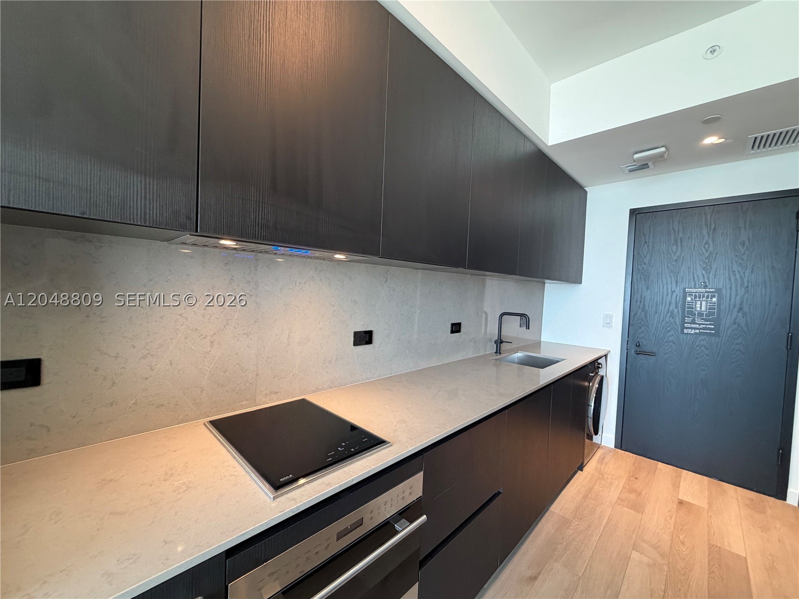 20 NE 11th 2703B — photo