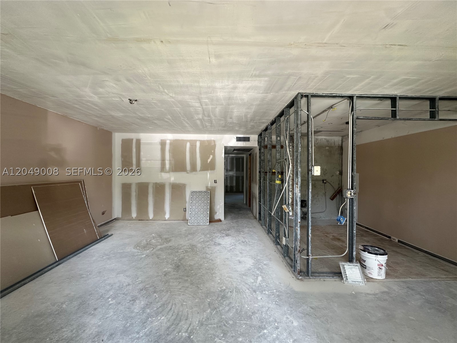101 SW 132nd Way Unit 112J — photo