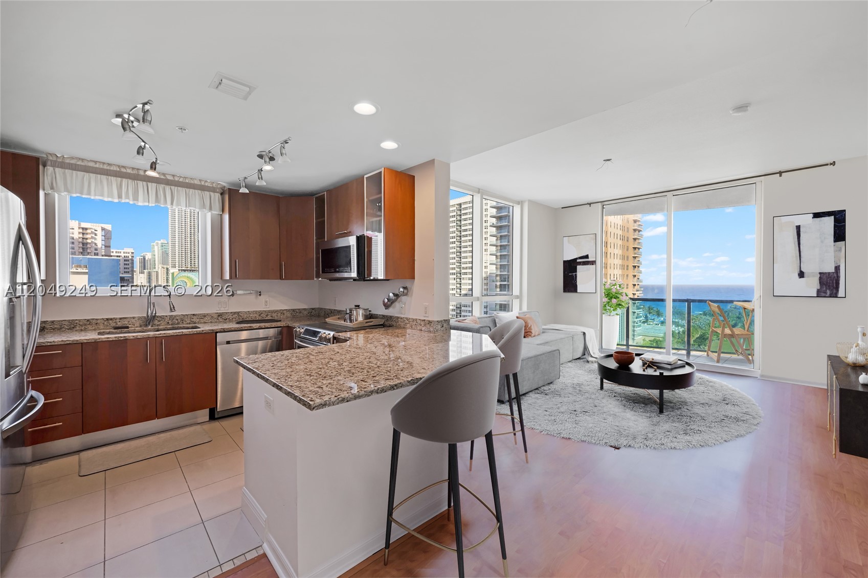 1945 S Ocean Dr Unit 714 — photo