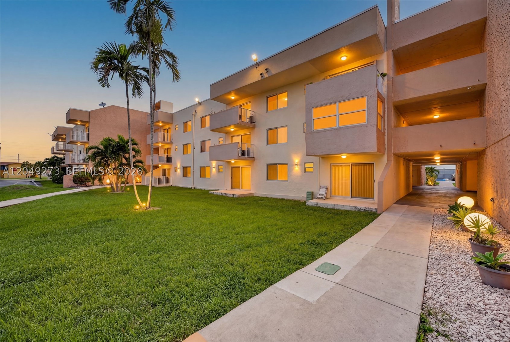 10300 Coral Way C25 — photo
