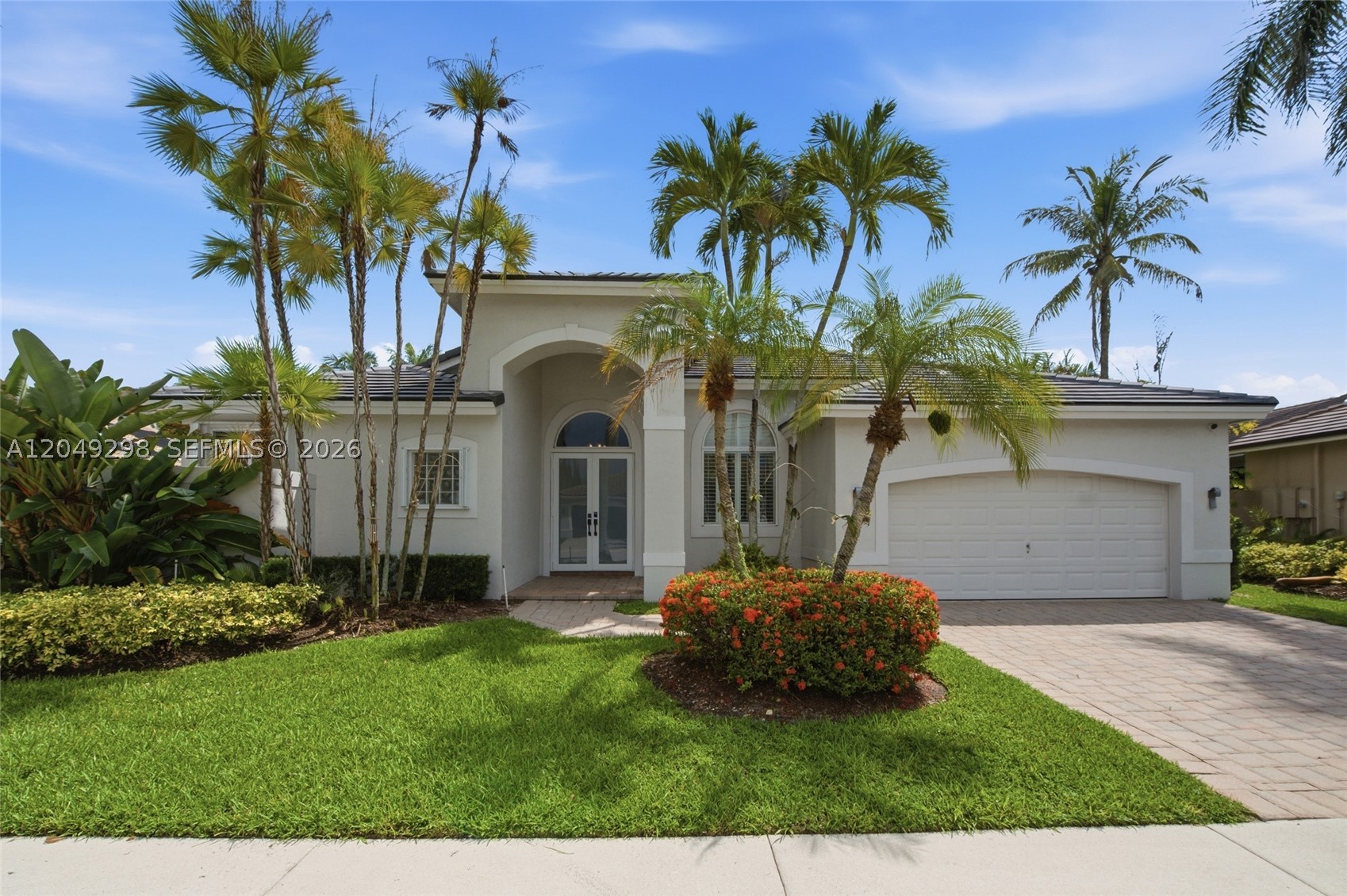 2542 Eagle Run Dr — photo
