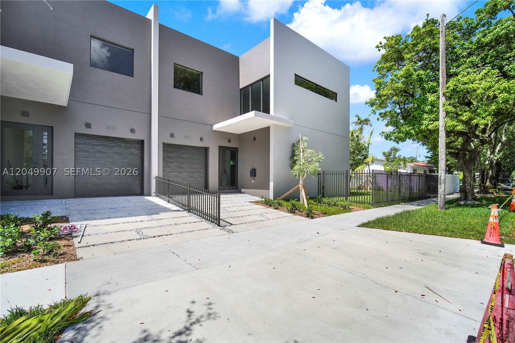 3437 SW 29th St 3437 — photo