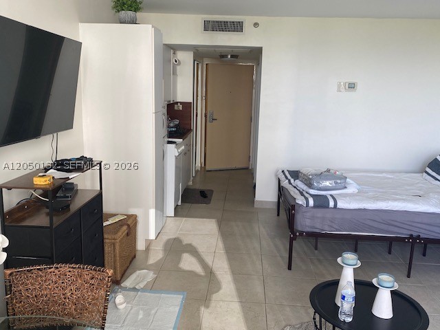 19201 E Collins Ave 442 — photo