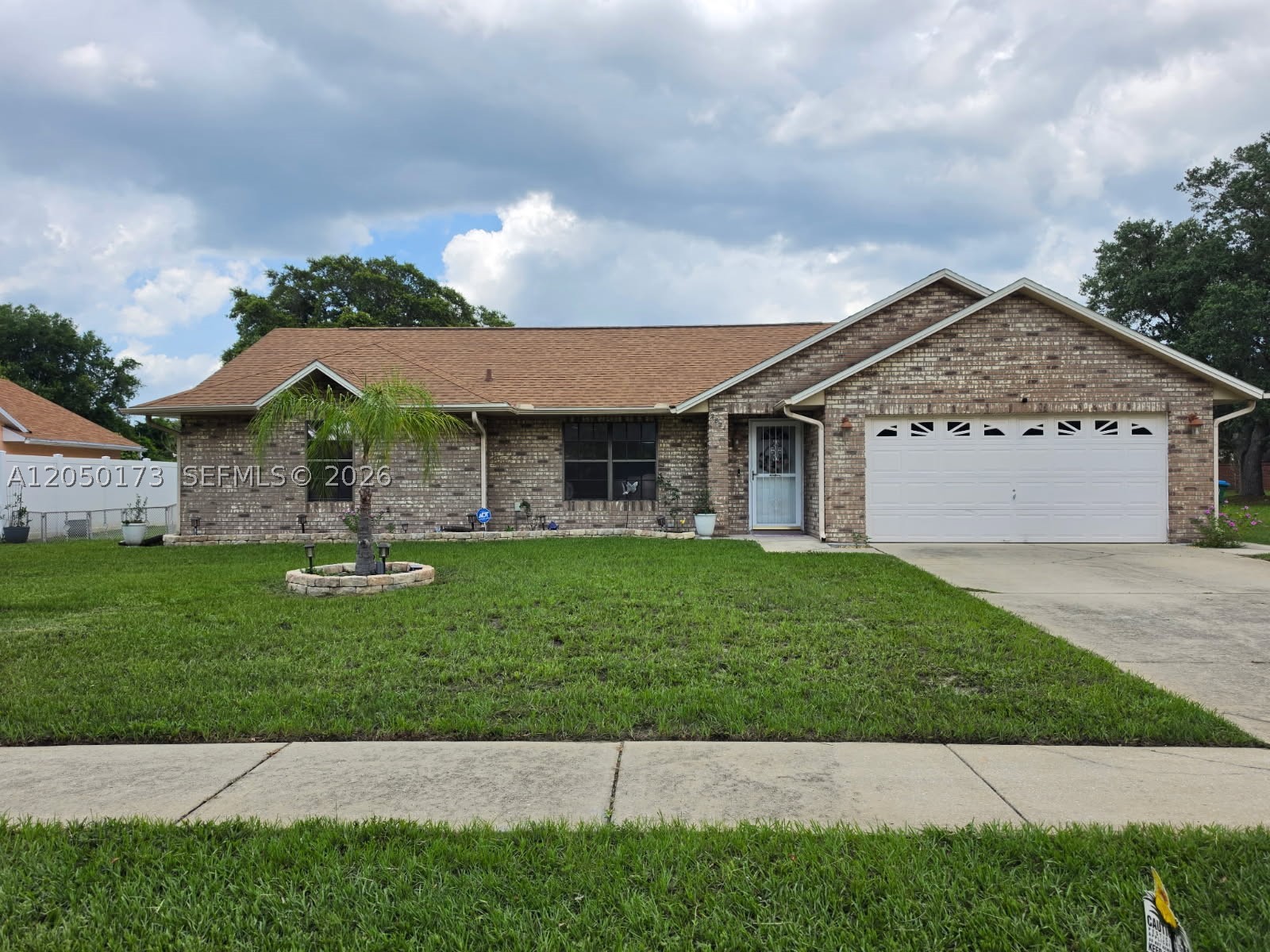 2824 Sunset Ridge St — photo