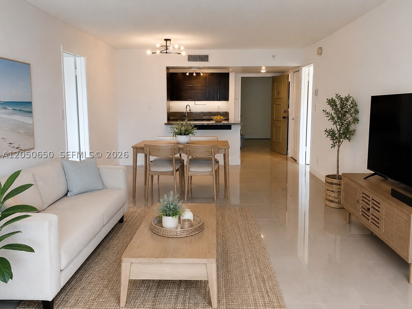 100 Lakeview Dr 316 — photo