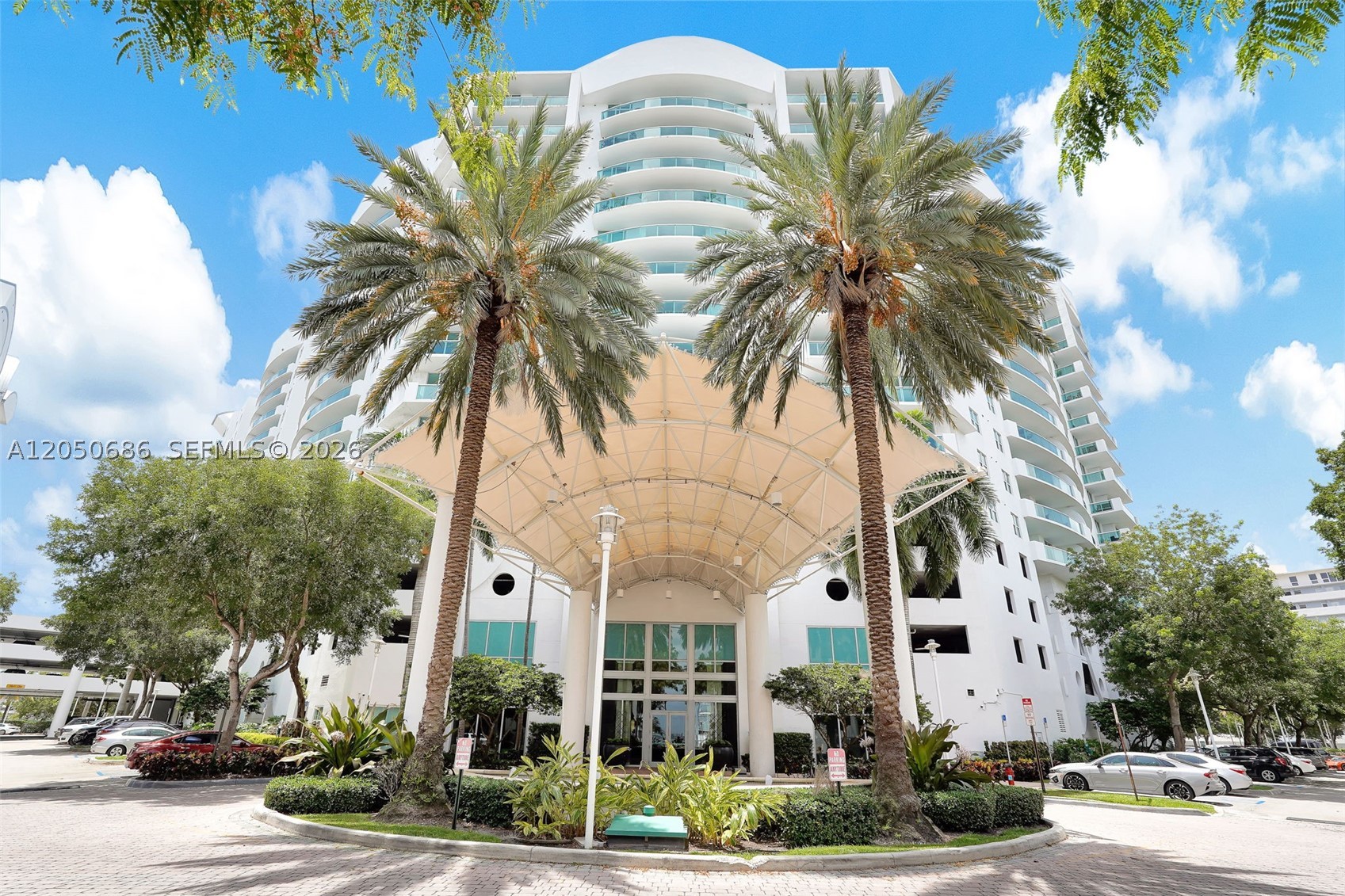 7900 Harbor Island Dr 610 — photo