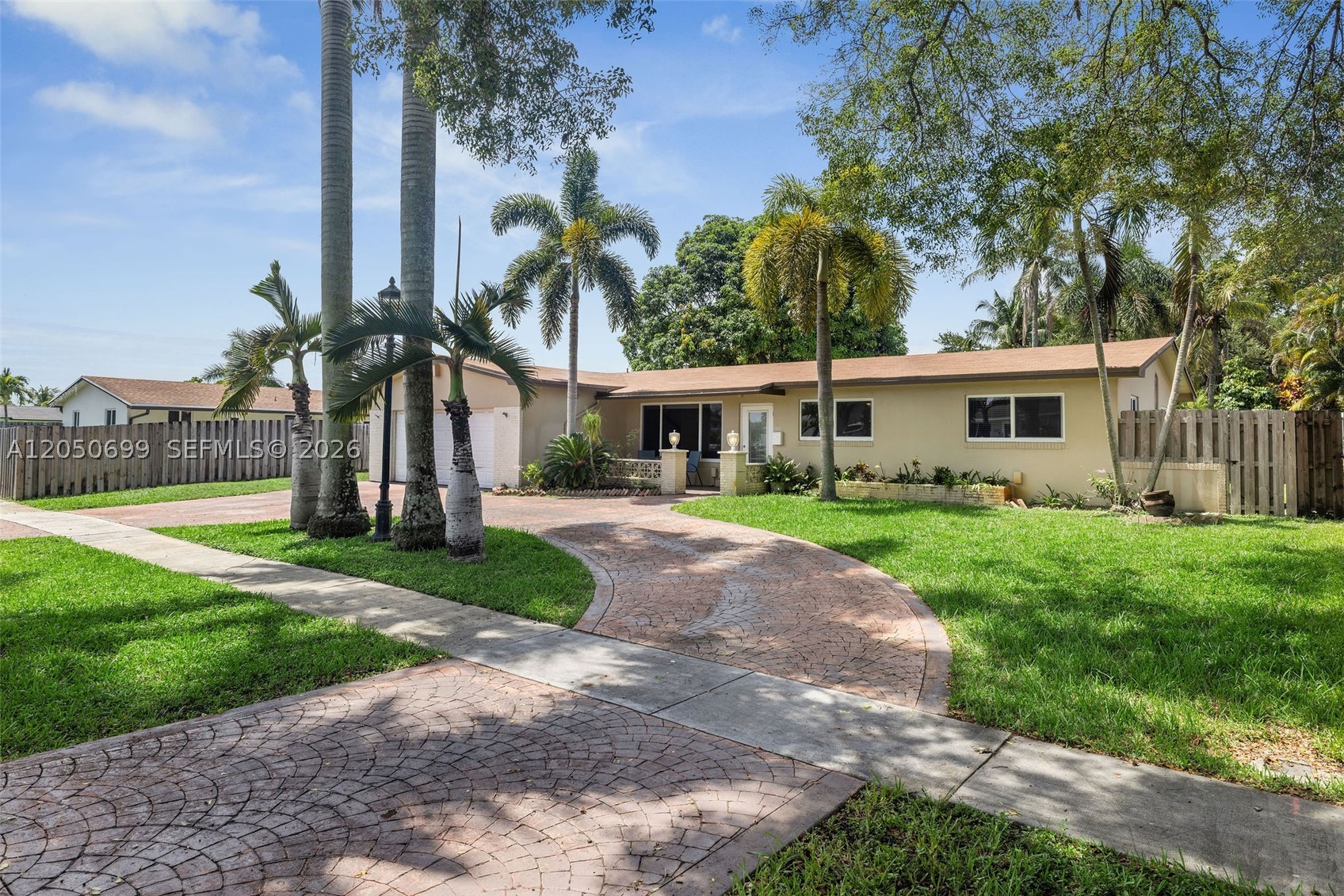 8431 Pasadena Blvd — photo