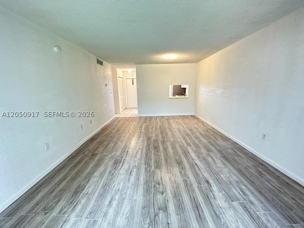 505 NW 177th St 111 — photo