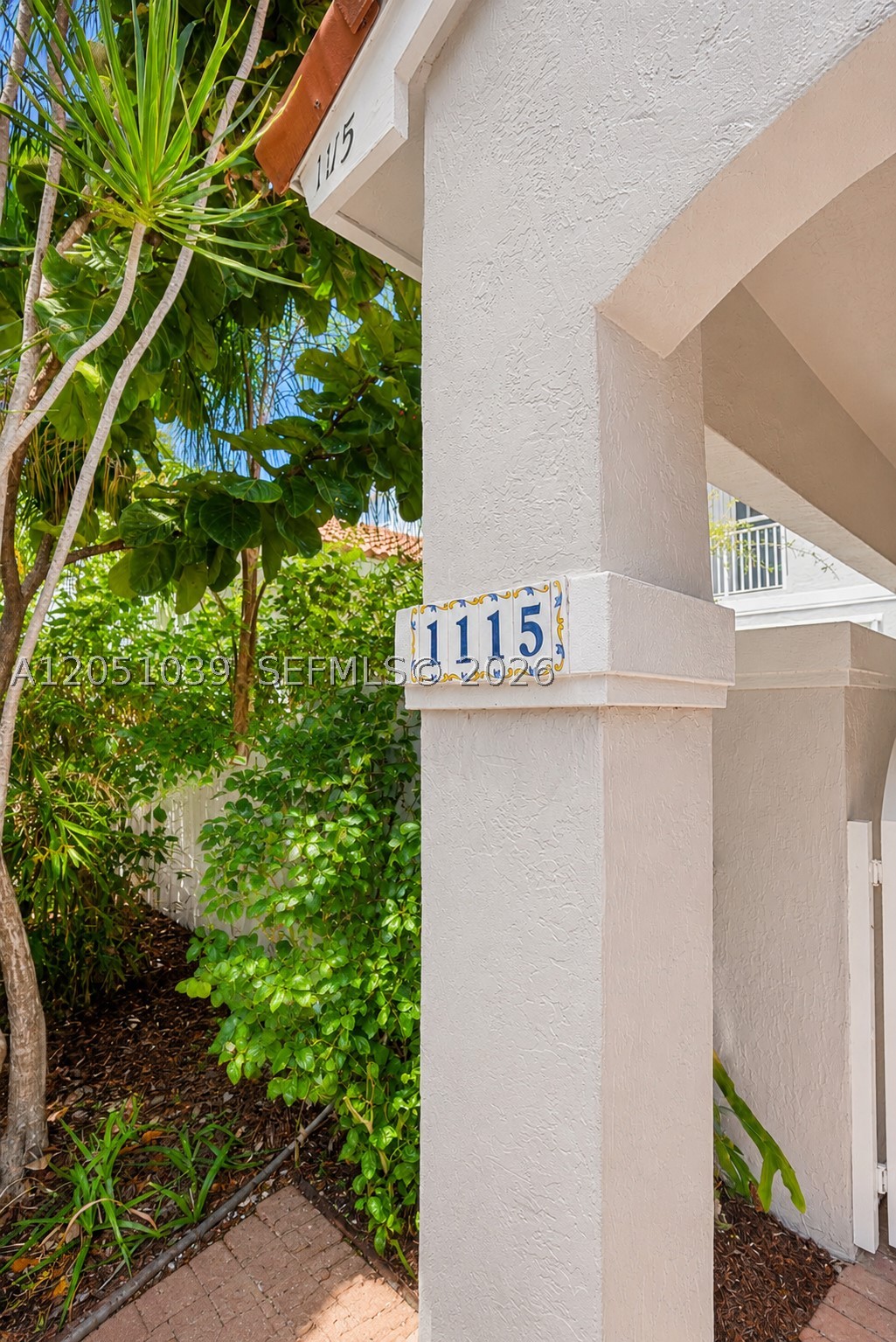 1115 Weeping Willow Way — photo
