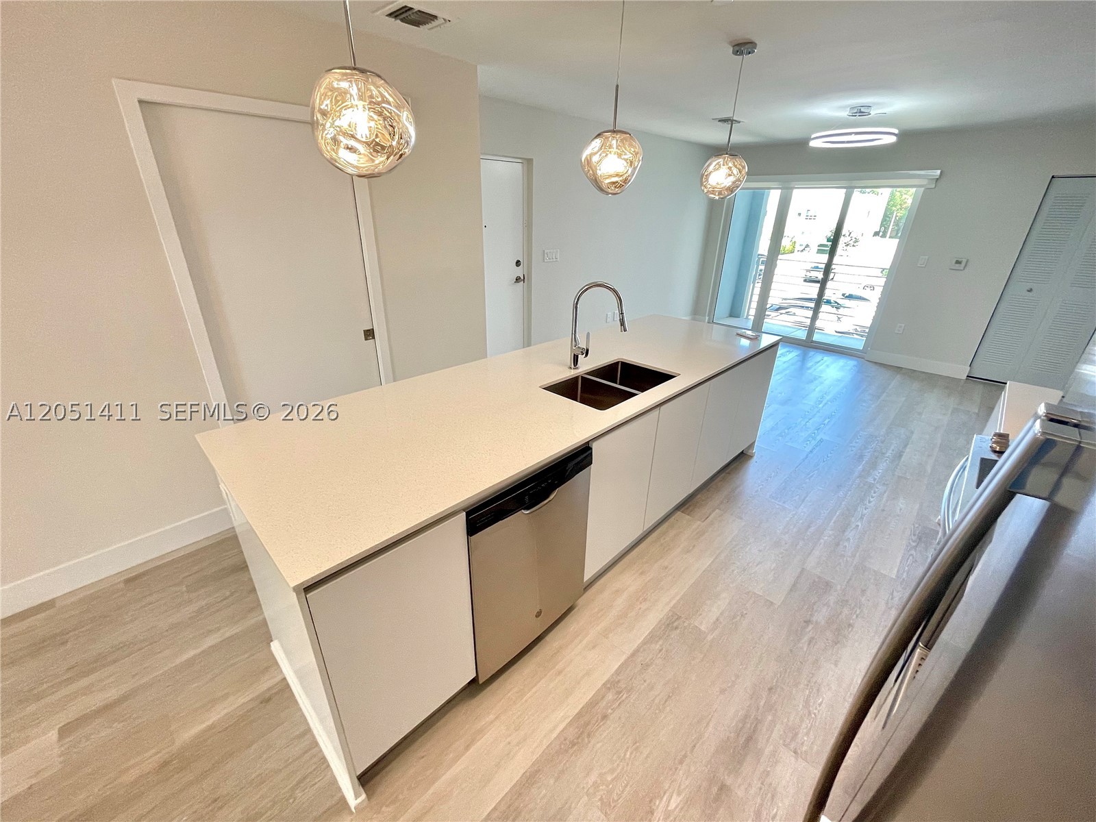 2535 NE 193rd St 3212 — photo