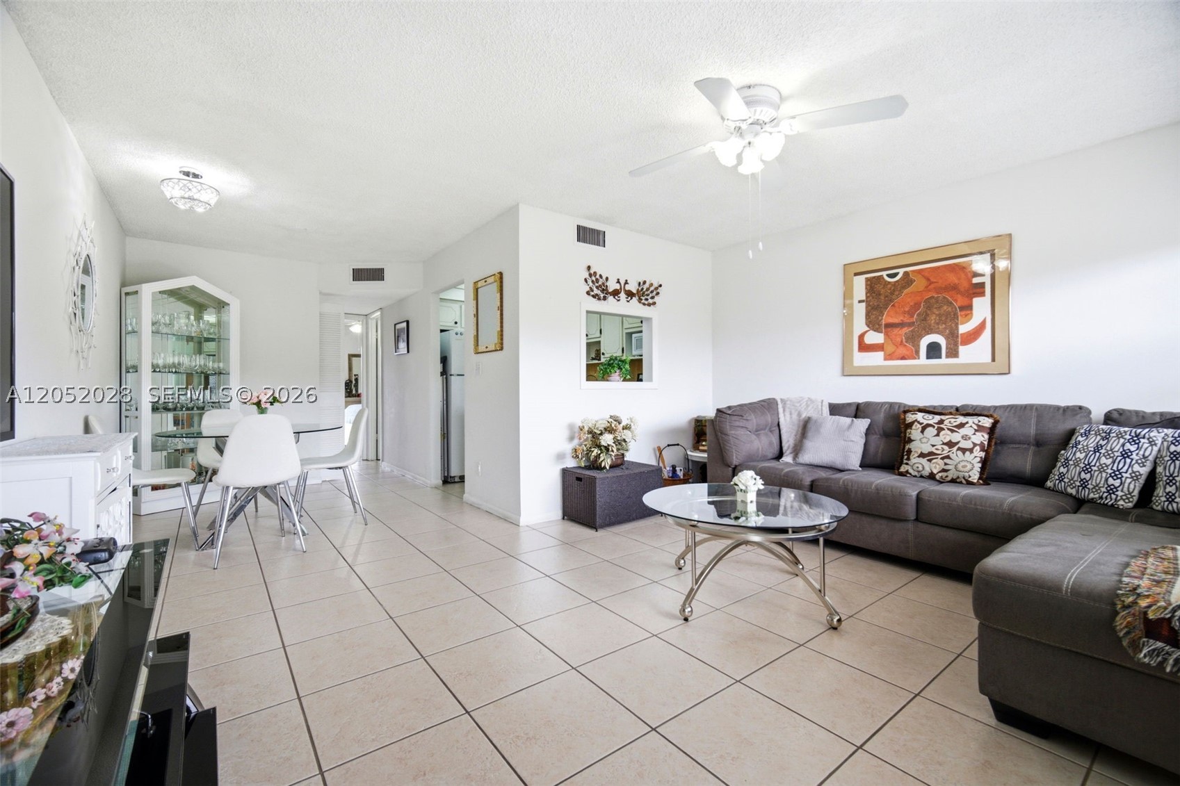 9101 Sunrise Lakes Blvd 218 — photo