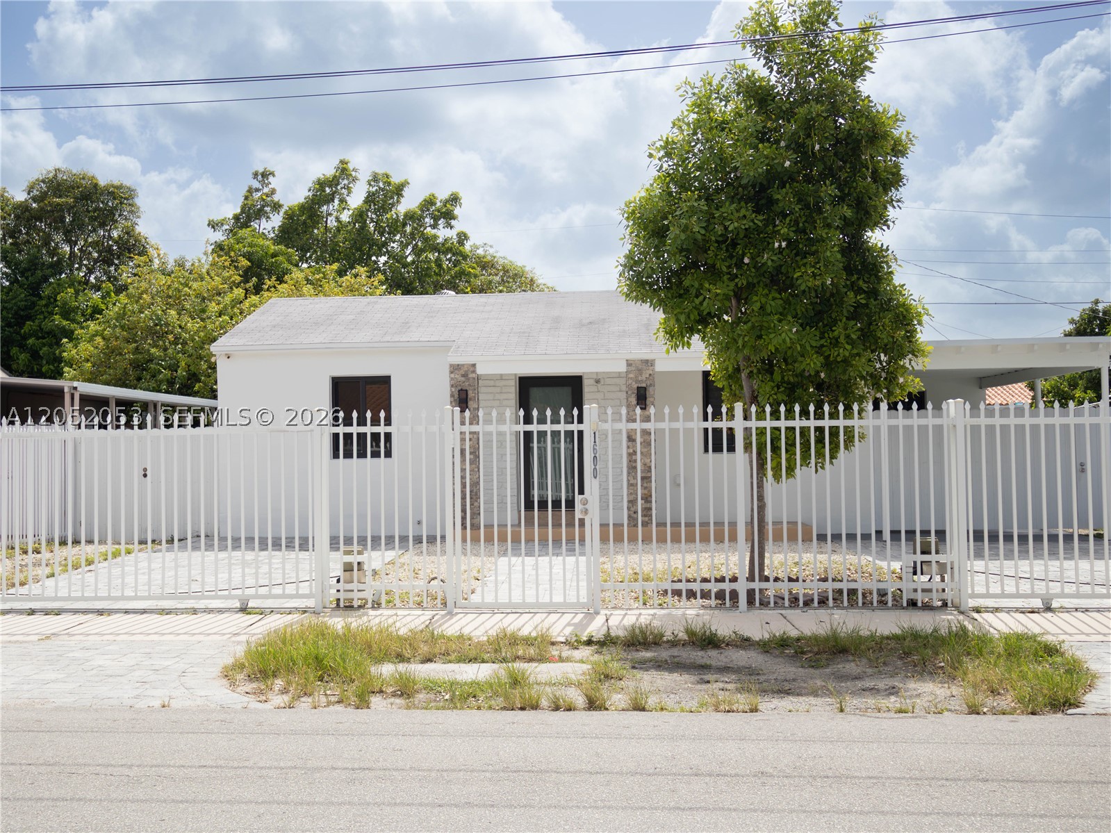 1600 NW 29th Ave — photo