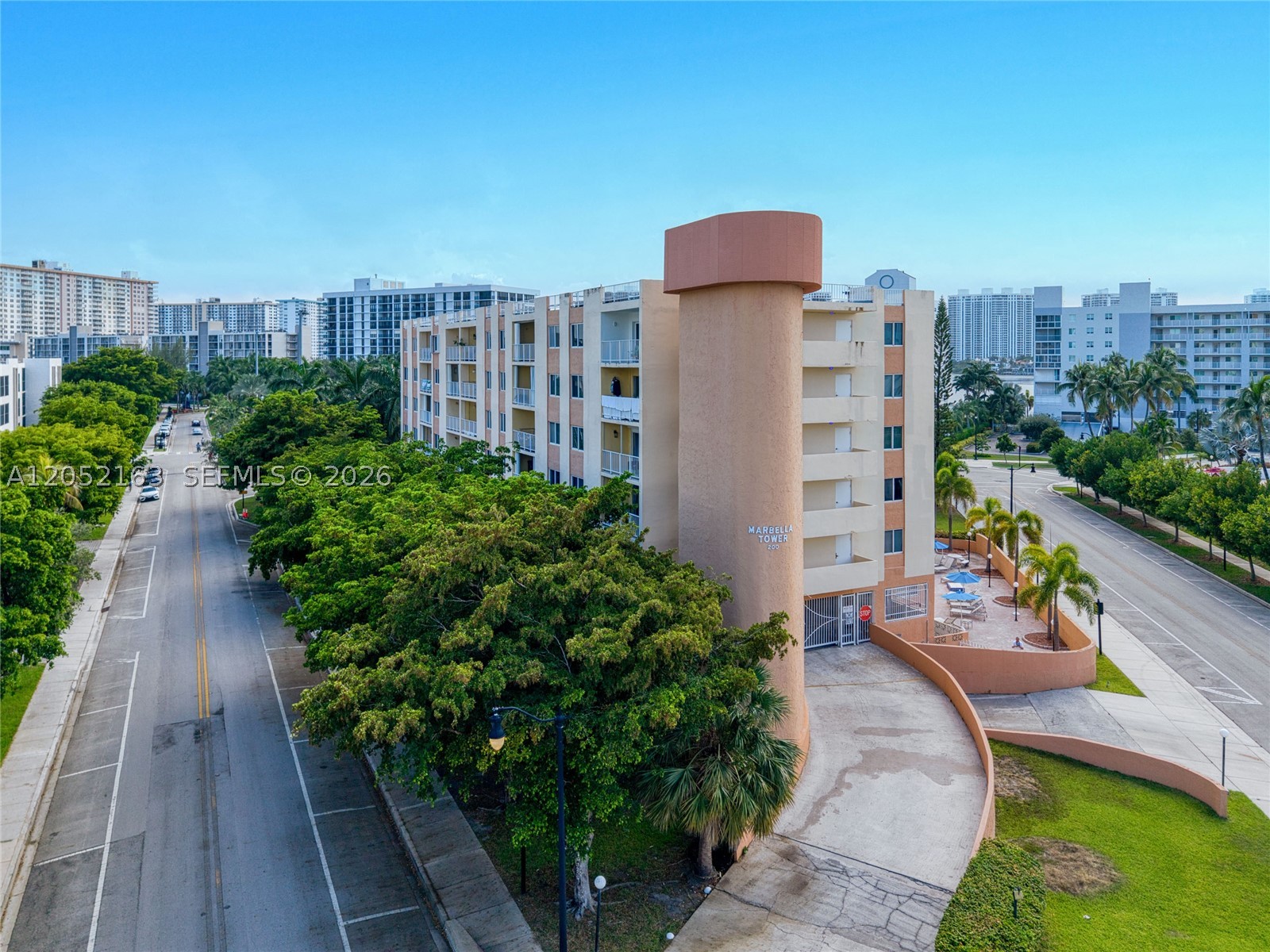 200 178th Dr 711 — photo