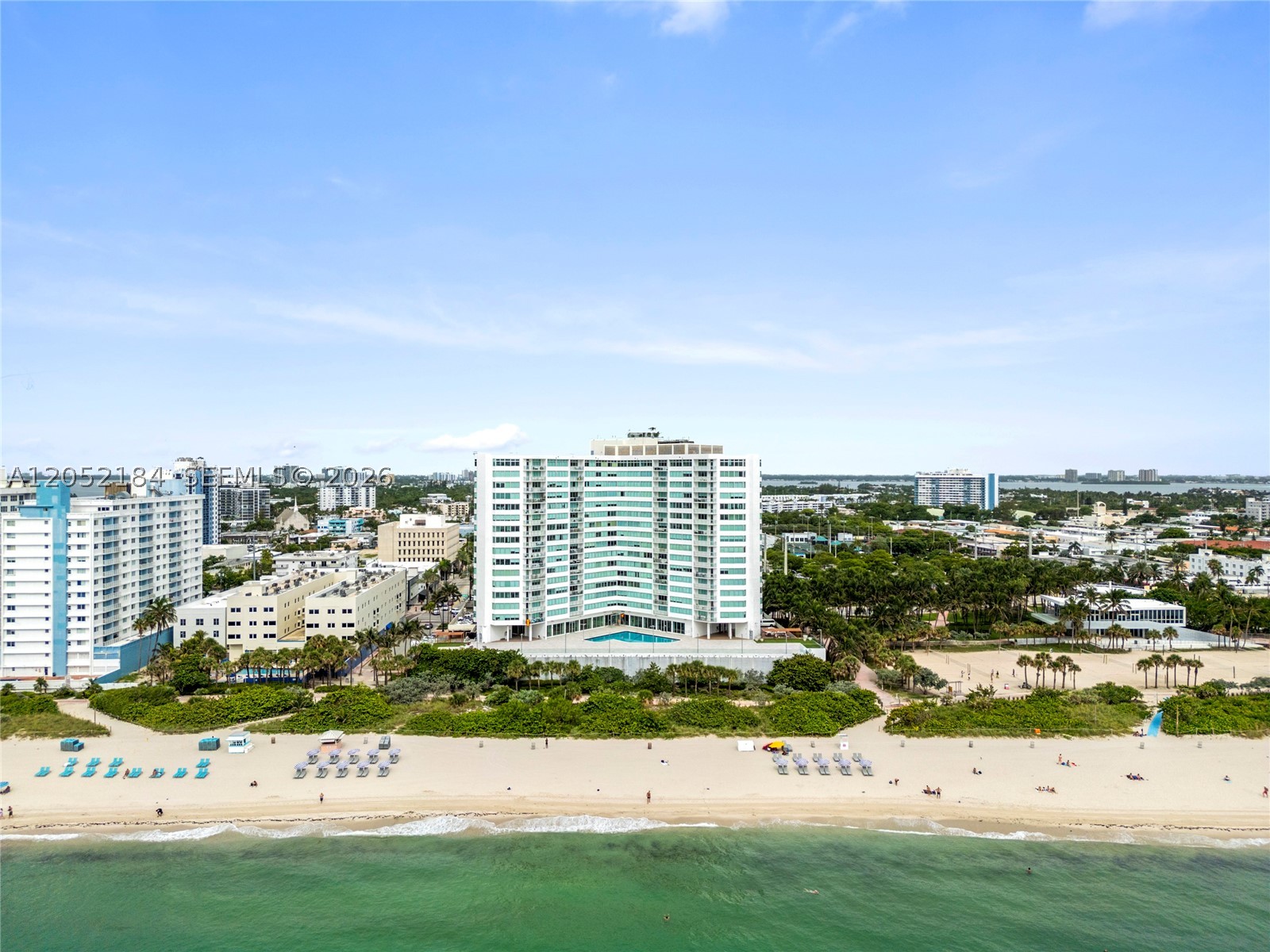 7135 Collins Ave 1535 — photo