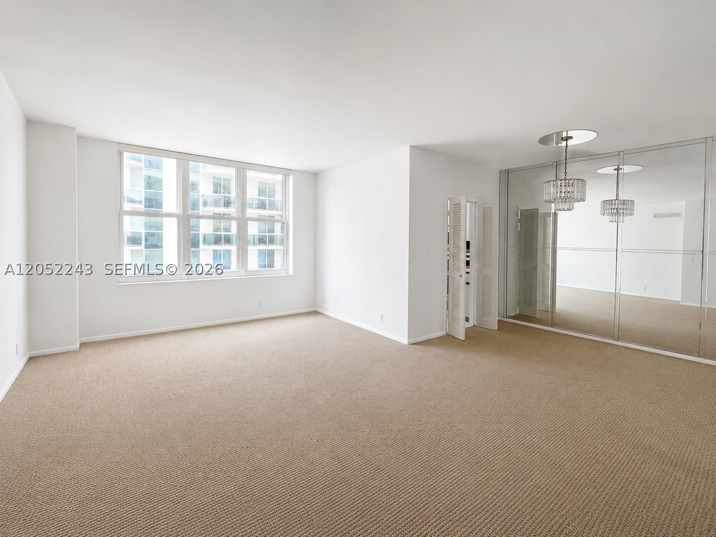 4747 Collins Ave 708 — photo