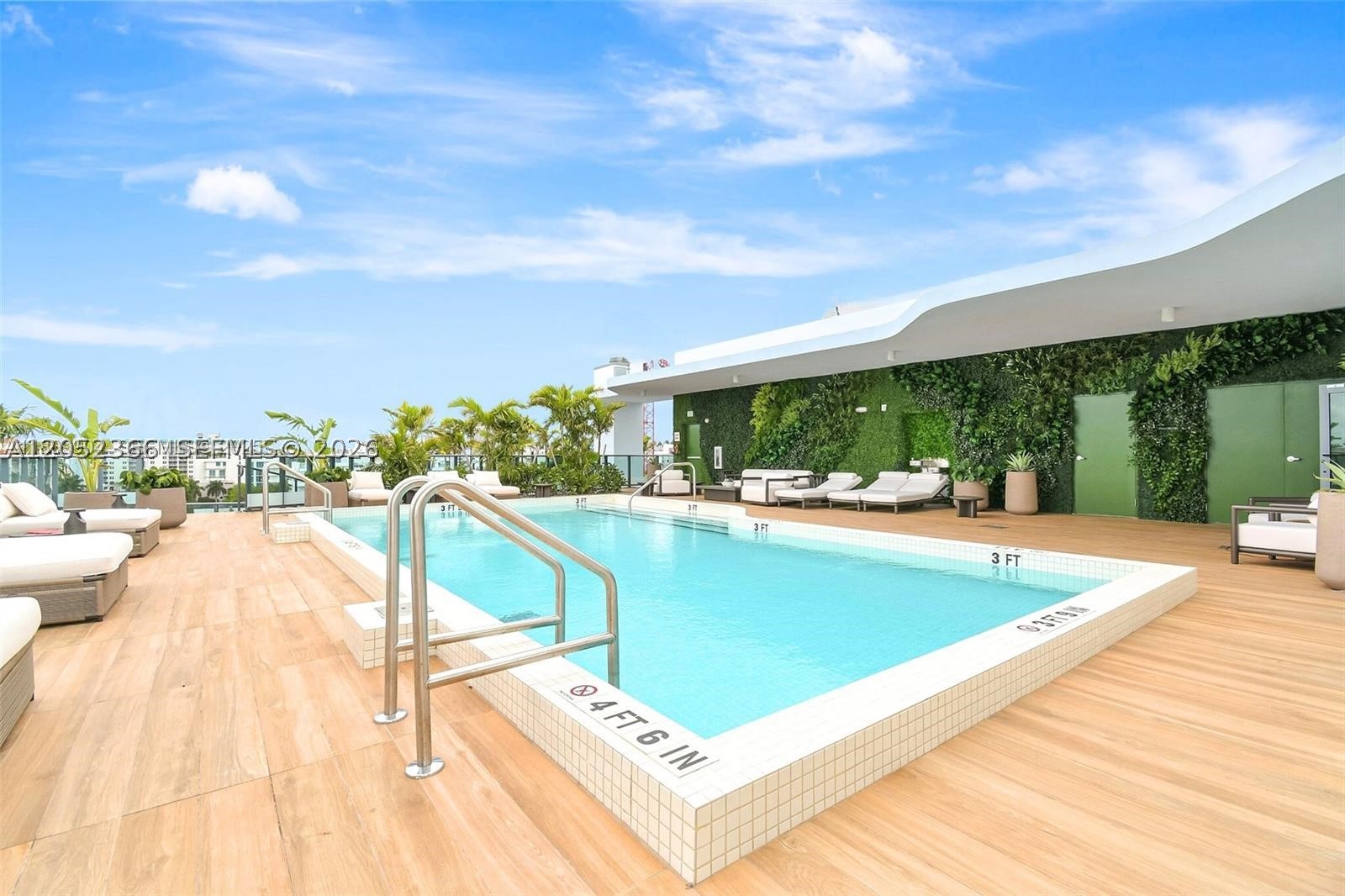 9901 W Bay Harbor Dr 401 — photo